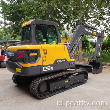 Volvo Mini Compact menggunakan excavator